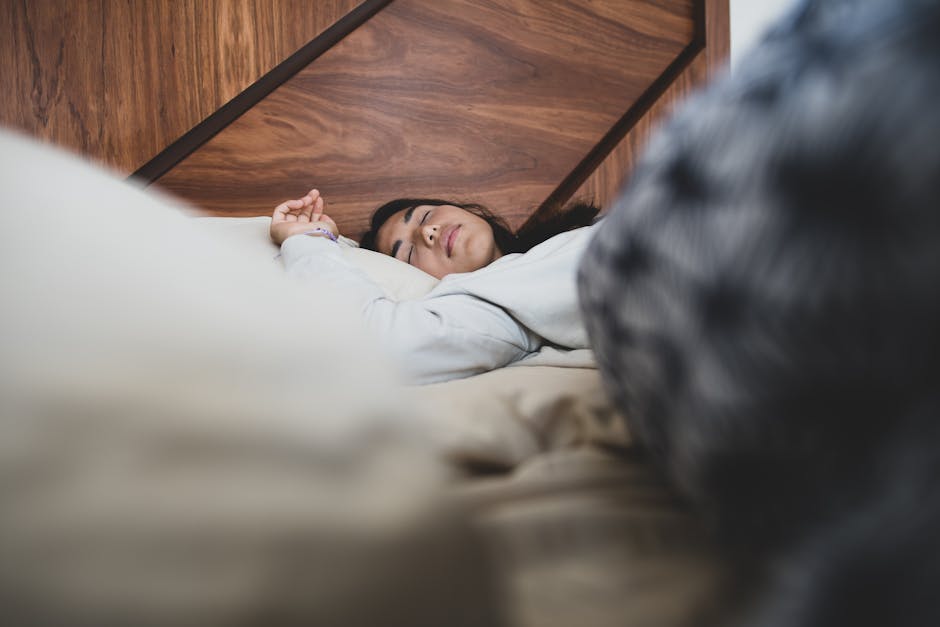 Melatonin: Effective Dose, Timing, and What the Research Shows